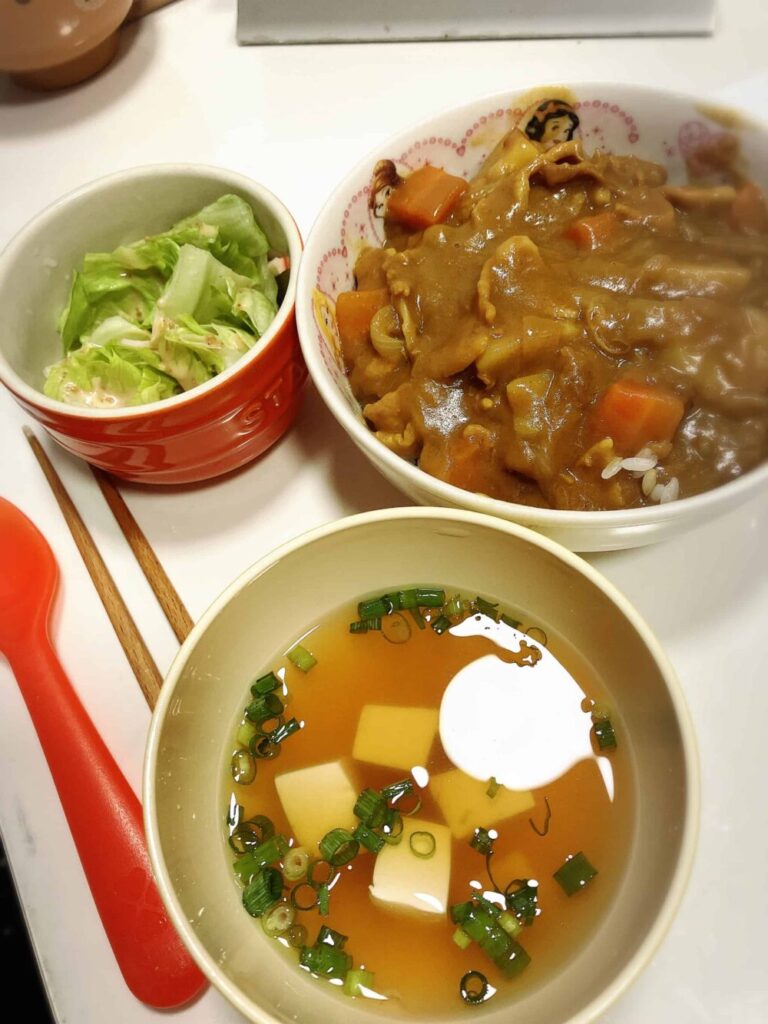 夕飯のカレー